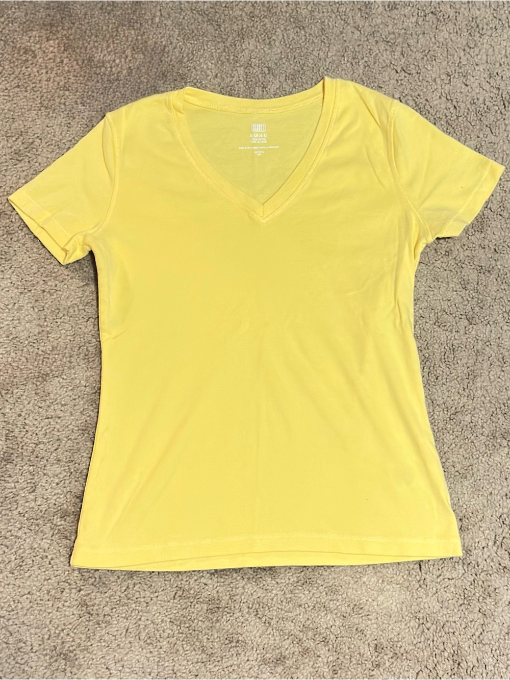 Faded Glory Butter Yellow V-Neck Short Sleeve Fitted Tee SIZE S